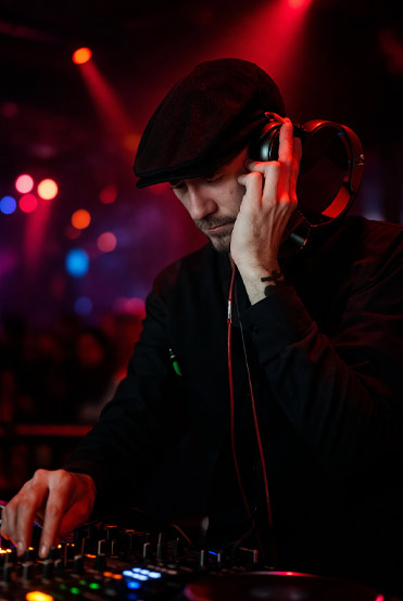 Dj Bozy Diamond Cabaret